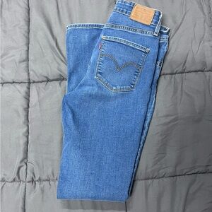 Women Levi Skinny Jean